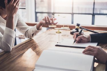 相続トラブルにおける裁判とは？裁判の流れや遺産相続裁判が必要なケースなどについて解説