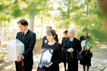 親が亡くなった場合の遺産相続は？親が亡くなったらまずやるべき相続手続きについても解説